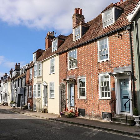 Captains Row Lymington Buitenkant foto